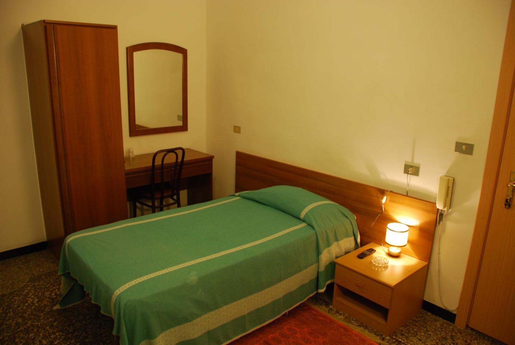 Hotel Major Genua Buitenkant foto